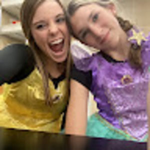 Meet your Posher, Julia